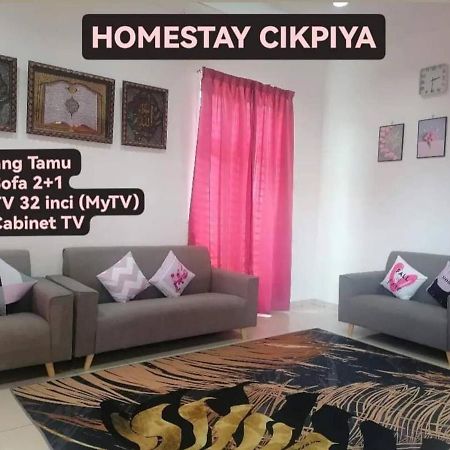 Homestay Cikpiya Kuala Kedah Exteriör bild